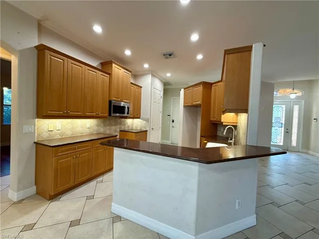 1901 El Dorado Pkwy W, Cape Coral, Florida 33914