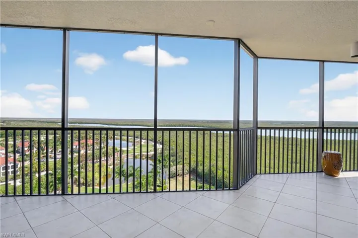 1060  Borghese  LN, Naples, FL 34114