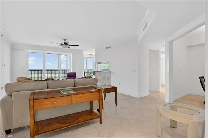 1060  Borghese  LN, Naples, FL 34114