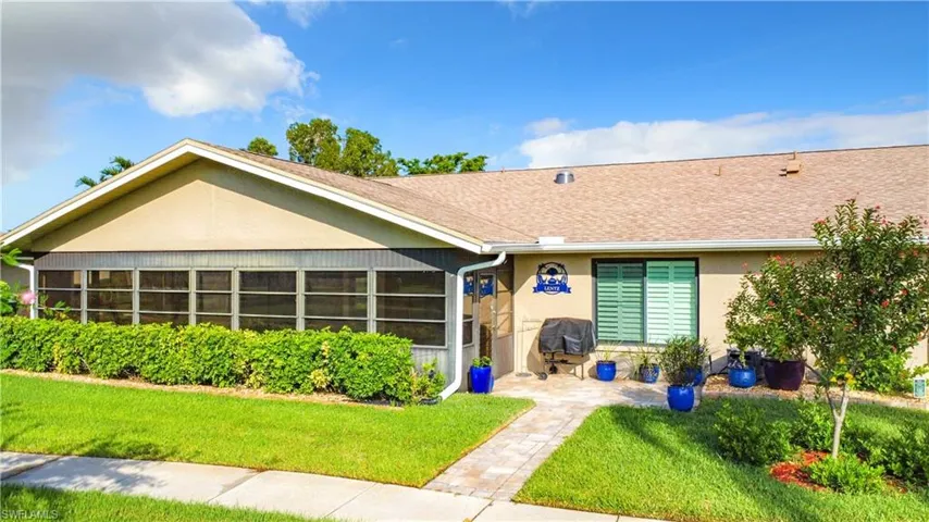 Paver patio perfect for grilling out or enjoying the Florida sunshine.