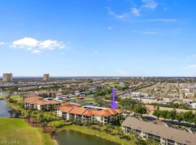 Back of the unit faces water & golf course.