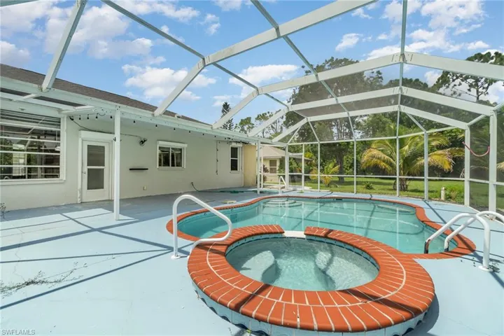 2500 8th St W, Lehigh Acres Fl 33971