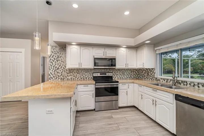 2500 8th St W, Lehigh Acres Fl 33971