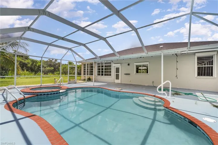 2500 8th St W, Lehigh Acres Fl 33971