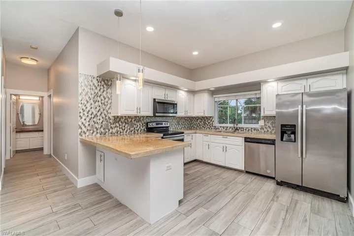 2500 8th St W, Lehigh Acres Fl 33971