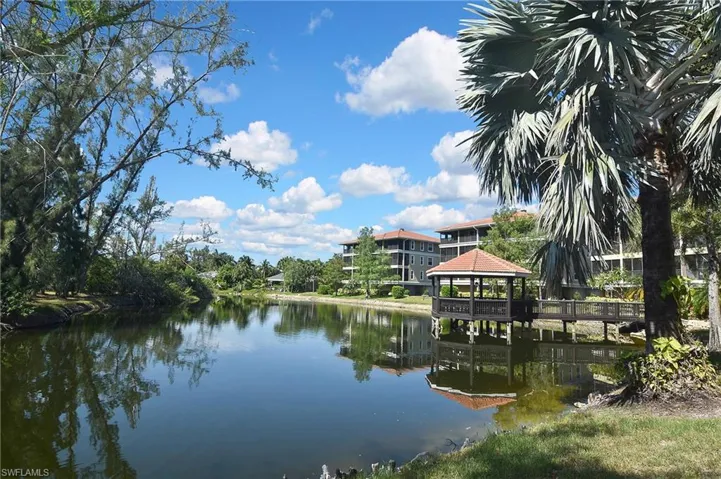 10021 Lake Cove Dr 101, Fort Myers, Florida 33908
