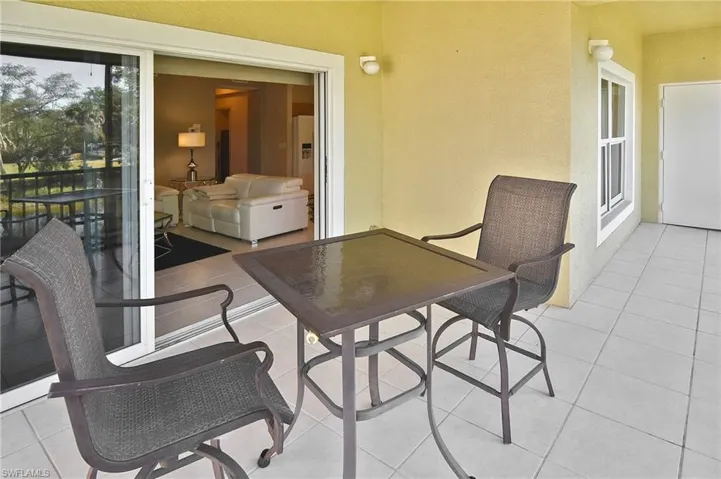 10021 Lake Cove Dr 101, Fort Myers, Florida 33908