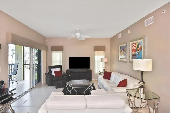 10021 Lake Cove Dr 101, Fort Myers, Florida 33908