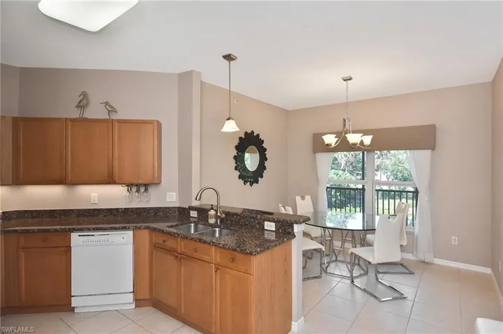 10021 Lake Cove Dr 101, Fort Myers, Florida 33908