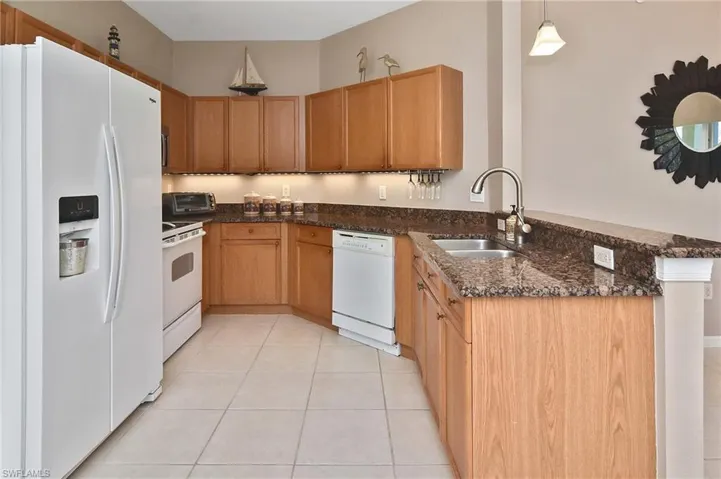 10021 Lake Cove Dr 101, Fort Myers, Florida 33908