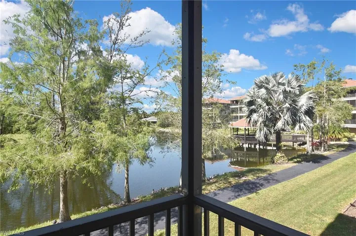 10021 Lake Cove Dr 101, Fort Myers, Florida 33908