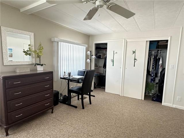 Extra area in Primary Bedroom w/closets