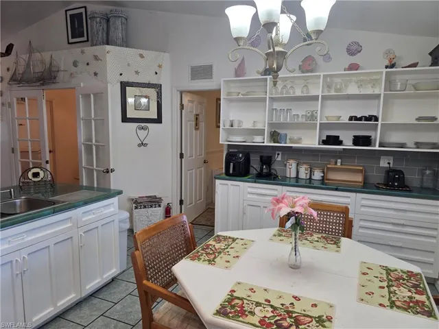 1409 Nw 9th Ter, Cape Coral, Florida 33993