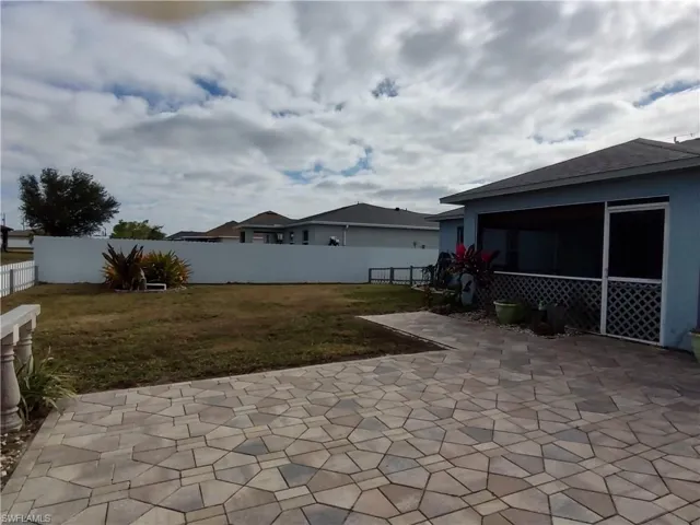 1409 Nw 9th Ter, Cape Coral, Florida 33993
