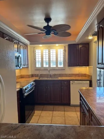 2121  Collier  AVE, Fort Myers, FL 33901