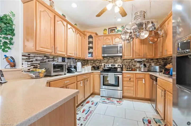 219 Columbus Ave, Lehigh Acres Fl 33936