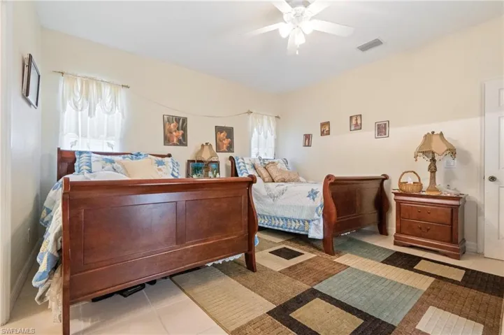 219 Columbus Ave, Lehigh Acres Fl 33936