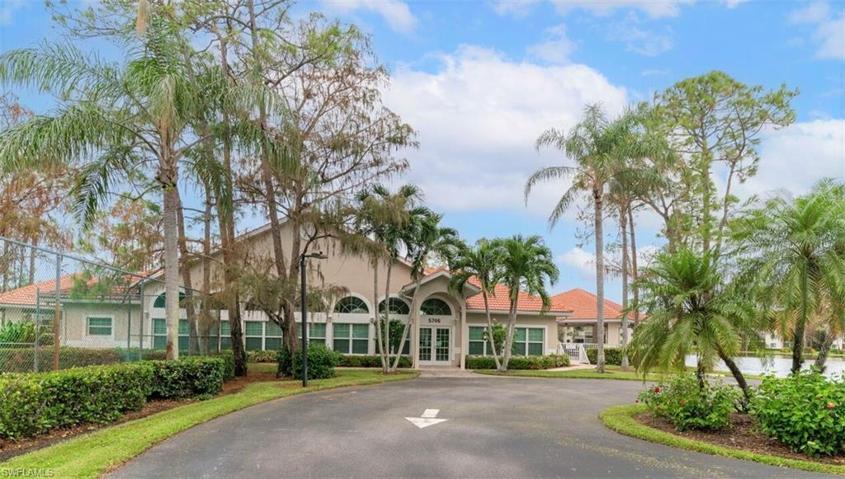 5741 Deauville CIR # F304, NAPLES FL 34112