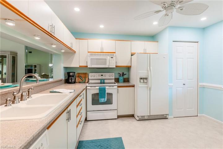 5741 Deauville CIR # F304, NAPLES FL 34112
