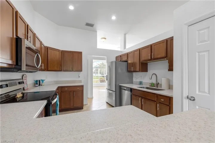 Large pantry and plenty of room for more than one cook!!