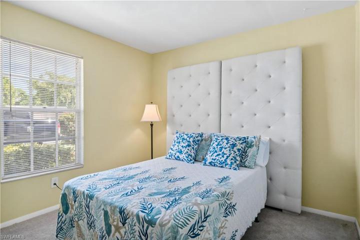 Nicely sized 2nd bedroom.