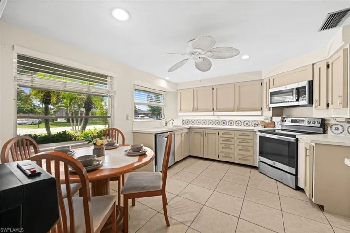 22112 Bronxville Ave, Port Charlotte, Florida 33952