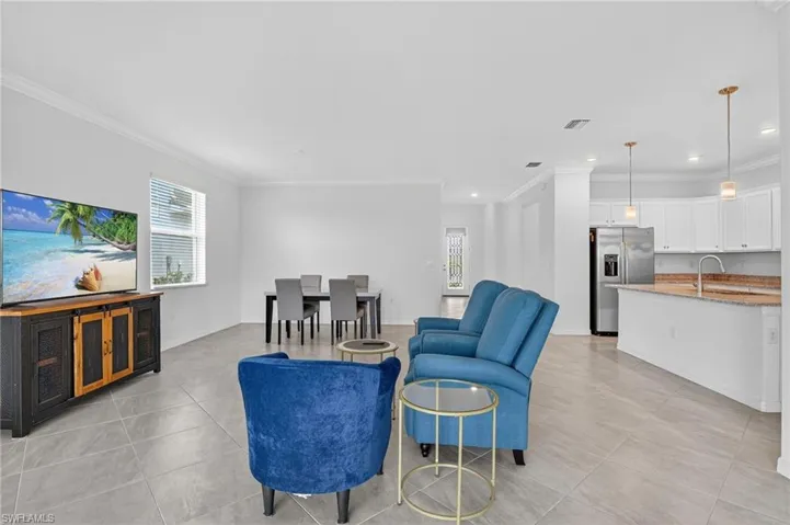 2126 Hamlin St, Naples, Florida 34120