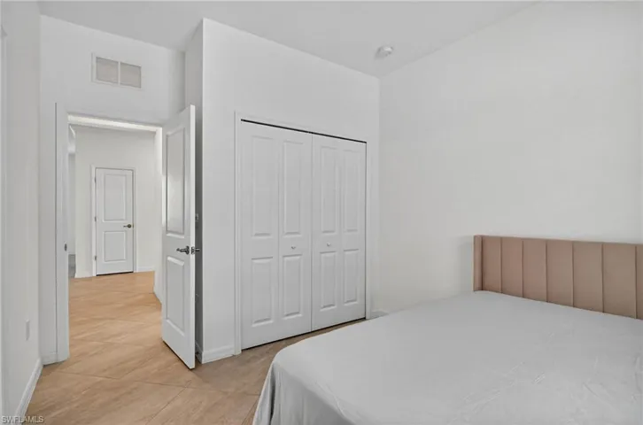 2126 Hamlin St, Naples, Florida 34120