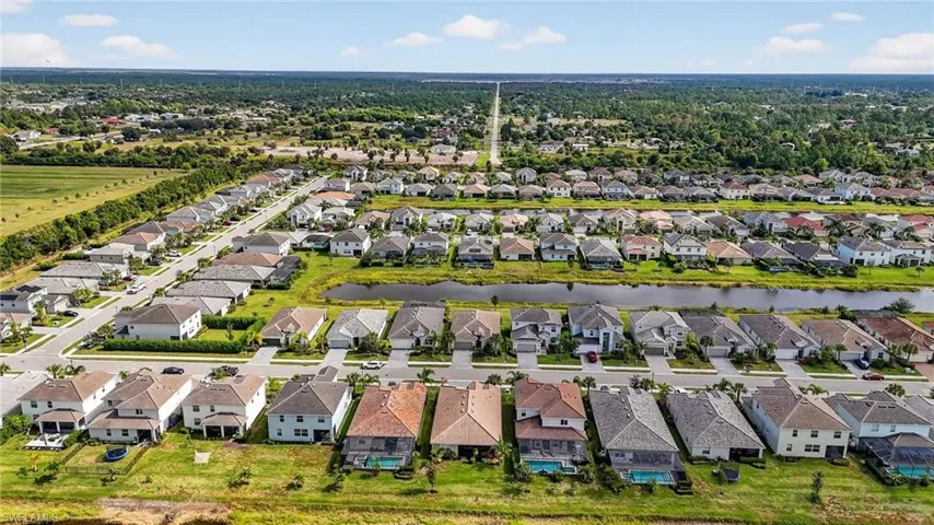 2126 Hamlin St, Naples, Florida 34120