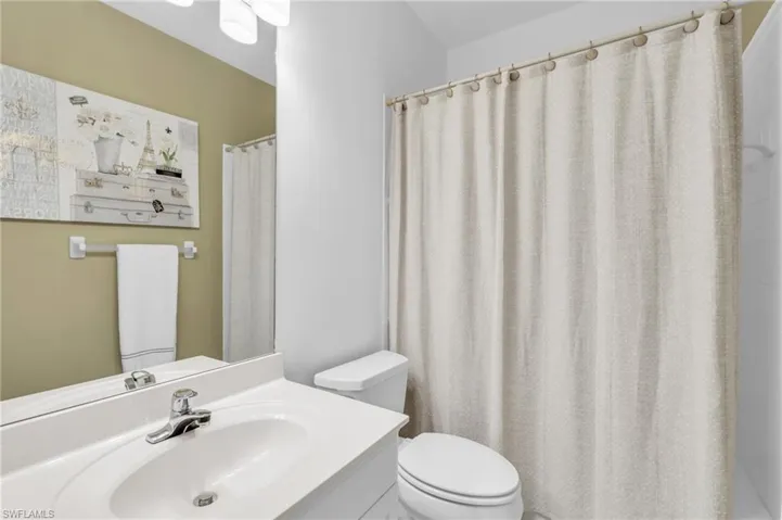 200  Vintage  CIR, Naples, FL 34119
