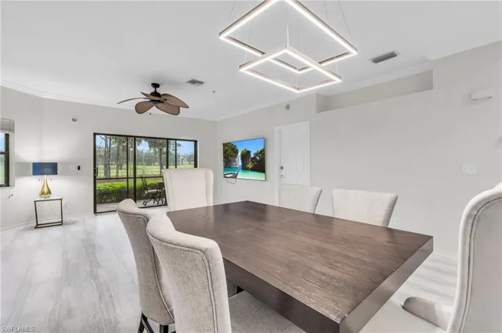 200  Vintage  CIR, Naples, FL 34119