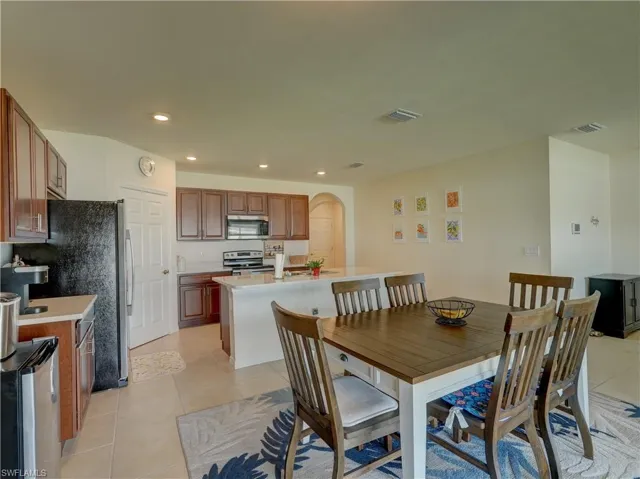 328 Sw 24th Pl, Cape Coral, Florida 33991