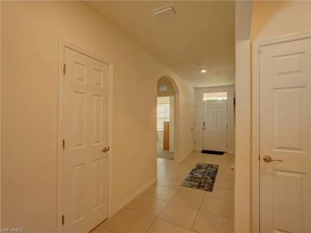 328 Sw 24th Pl, Cape Coral, Florida 33991