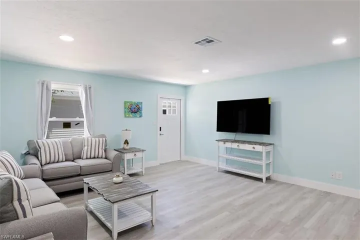 27900-902  Vermont  ST, Bonita Springs, FL 34135
