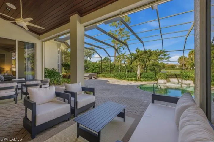 707 Hickory Rd, Naples, Florida 34108