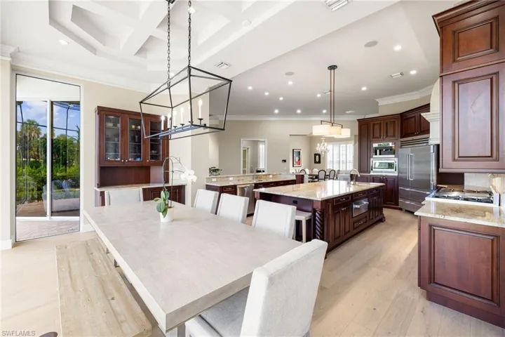707 Hickory Rd, Naples, Florida 34108
