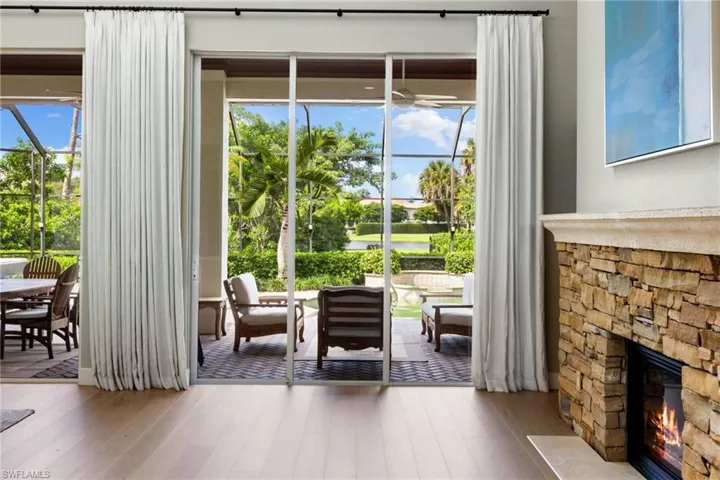 707 Hickory Rd, Naples, Florida 34108