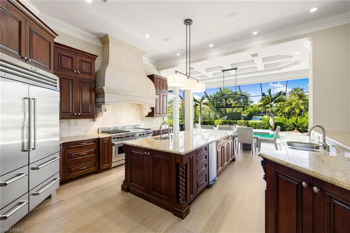 707 Hickory Rd, Naples, Florida 34108