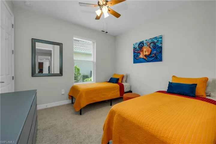 8637  Julia  LN, Naples, FL 34114