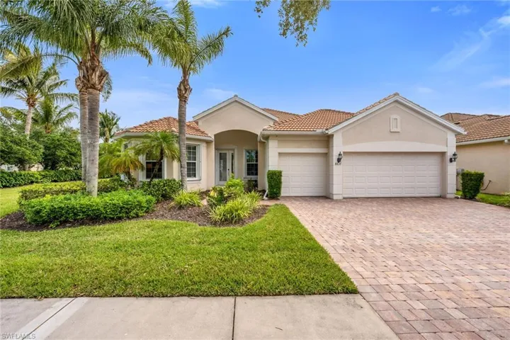 8637  Julia  LN, Naples, FL 34114