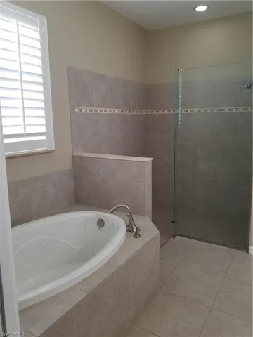 260  Destiny  CIR, Cape Coral, FL 33990