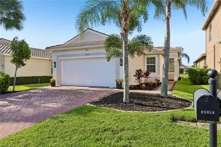 10450 Spruce Pine Ct, Fort Myers, Florida 33913