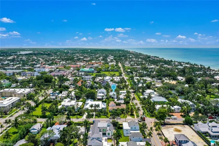 223 11th Ave S, Naples, Florida 34102