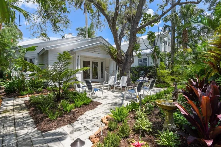 223 11th Ave S, Naples, Florida 34102