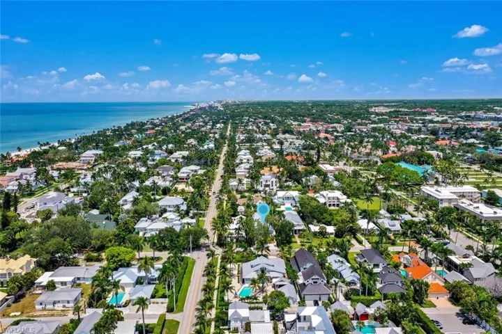 223 11th Ave S, Naples, Florida 34102