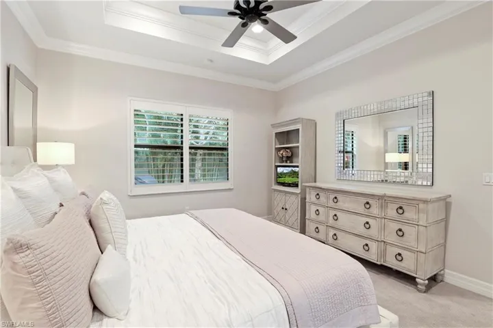 13435 Silktail Dr, Naples, Florida 34109