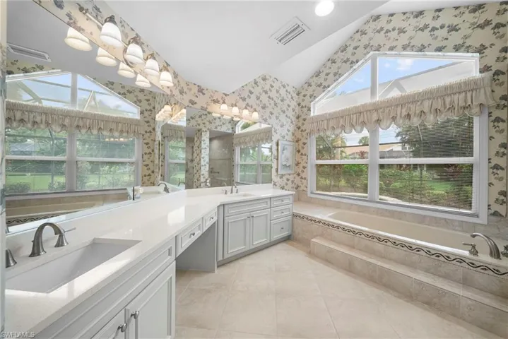54 Grey Wing Pt, Naples, Florida 34113