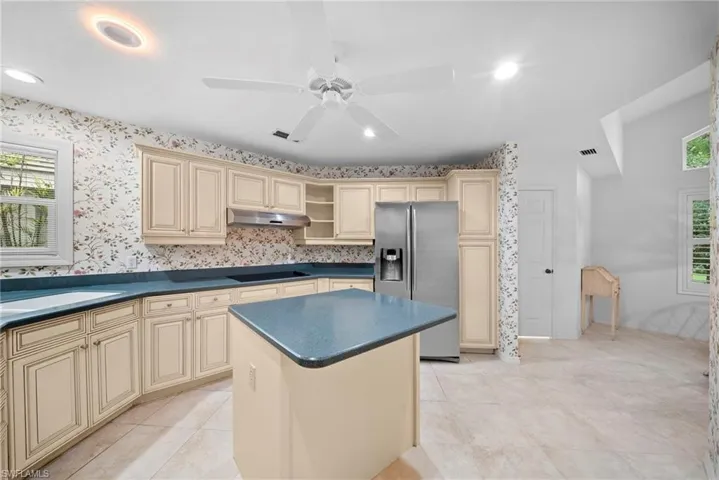 54 Grey Wing Pt, Naples, Florida 34113
