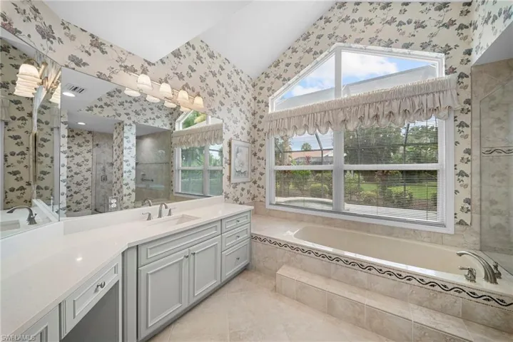 54 Grey Wing Pt, Naples, Florida 34113
