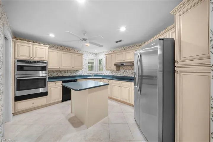 54 Grey Wing Pt, Naples, Florida 34113